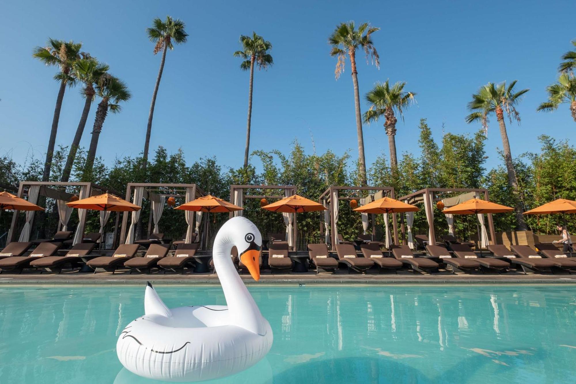 Hotel Maya - A Doubletree By Hilton Hotel Long Beach Ngoại thất bức ảnh